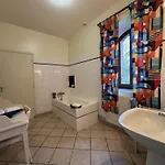 Lumineux Dans Ancienne Orangerie Avec Jardin Et Barbecue - Fr-1-489-281 度假居 *