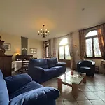 Lumineux Dans Ancienne Orangerie Avec Jardin Et Barbecue - Fr-1-489-281 Trezelles