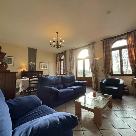 Lumineux Dans Ancienne Orangerie Avec Jardin Et Barbecue - Fr-1-489-281 Trezelles